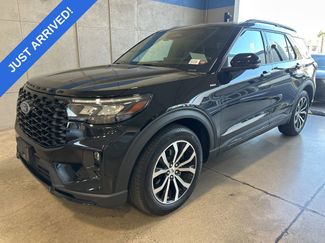 Used 2025 Ford Explorer ST-Line video 1