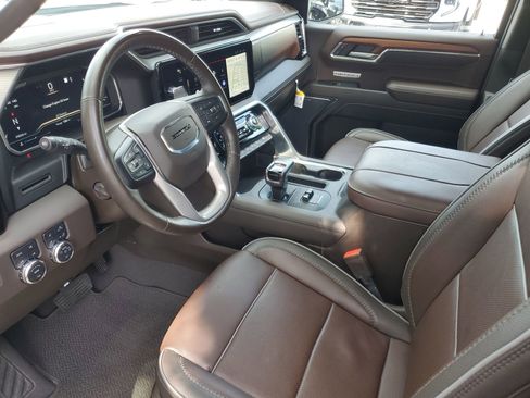 Used 2023 GMC Sierra 1500 Denali AWD/4WD image 19