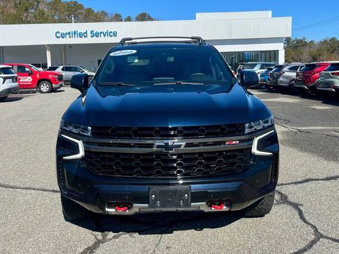 Used 2022 Chevrolet Tahoe Z71 w/ Z71 Off-Road Package AWD/4WD image 9