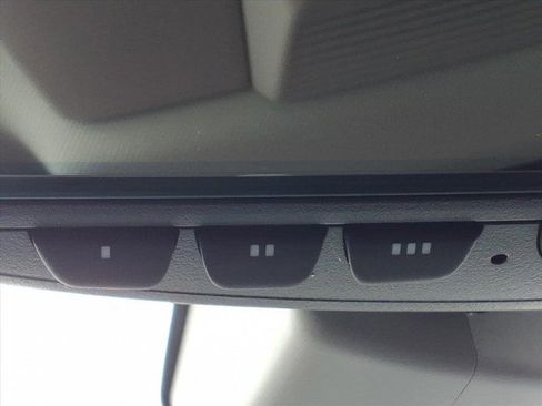 New 2026 Volkswagen Tiguan SE image 24