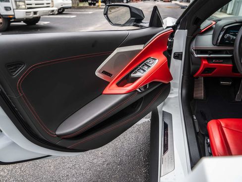 Used 2023 Chevrolet Corvette Stingray Premium Conv w/ Z51 Performance Package RWD image 28
