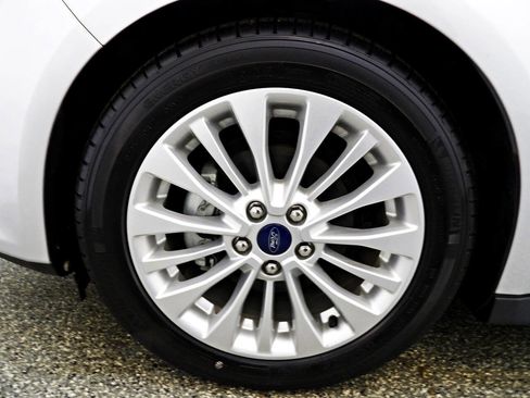 Used 2017 Ford C-MAX SE FWD image 18