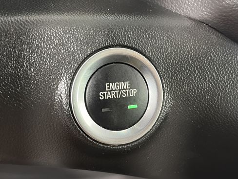 Used 2024 GMC Terrain SLT AWD/4WD image 28