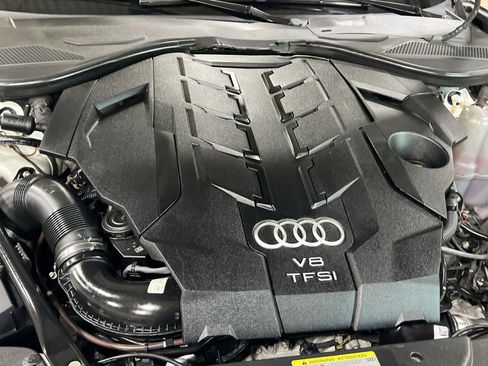 Used 2021 Audi A8 L 4.0T w/ Luxury Package image 29