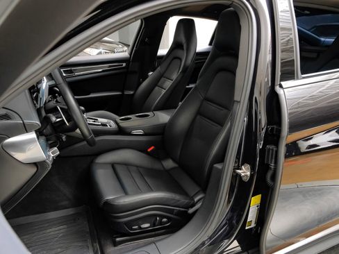 Used 2023 Porsche Panamera 4 Platinum Edition AWD/4WD image 35
