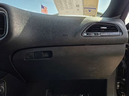 Used 2022 Dodge Challenger GT RWD image 41
