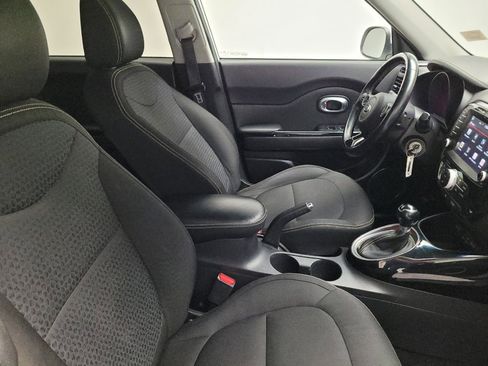 Used 2016 Kia Soul + w/ Audio Package image 21