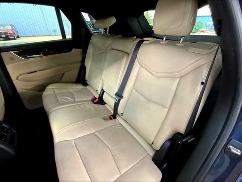 Used 2018 Cadillac XT5 Luxury w/ Driver Awareness Package image 38