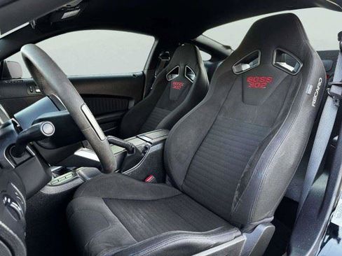 Used 2012 Ford Mustang Boss 302 RWD image 23