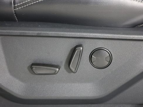 Used 2025 Ford Expedition Platinum AWD/4WD image 25