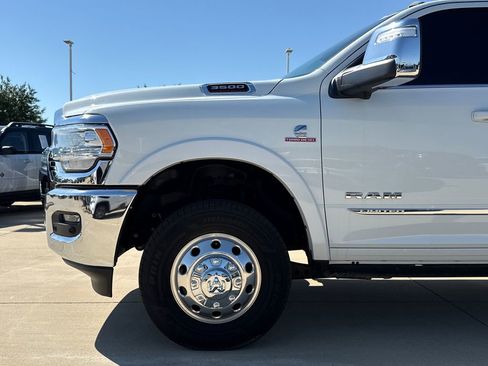 Used 2024 RAM 3500 Limited AWD/4WD image 5