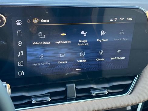 New 2026 Chevrolet Equinox ACTIV w/ Convenience Package III AWD/4WD image 18