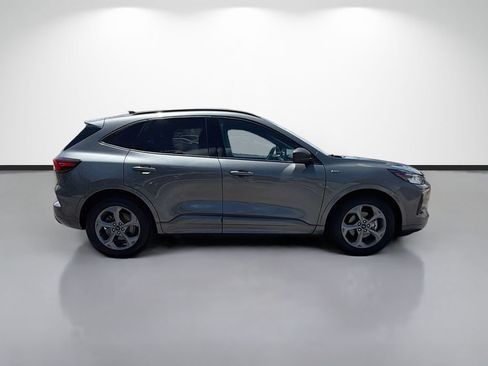 Used 2023 Ford Escape ST-Line FWD image 2