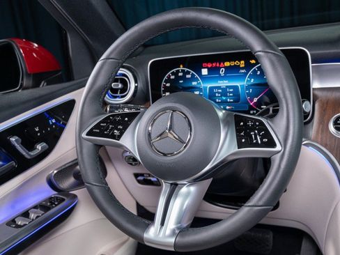 New 2026 Mercedes-Benz GLC 300 image 16