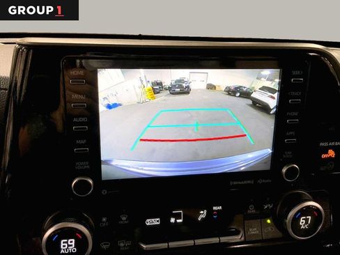 Certified 2021 Toyota Highlander LE AWD/4WD image 27