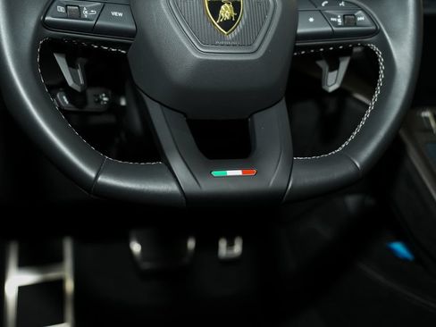 Used 2023 Lamborghini Urus Performante AWD/4WD image 55