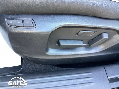 Used 2025 MAZDA CX-5 AWD 2.5 S w/ Preferred Package image 18