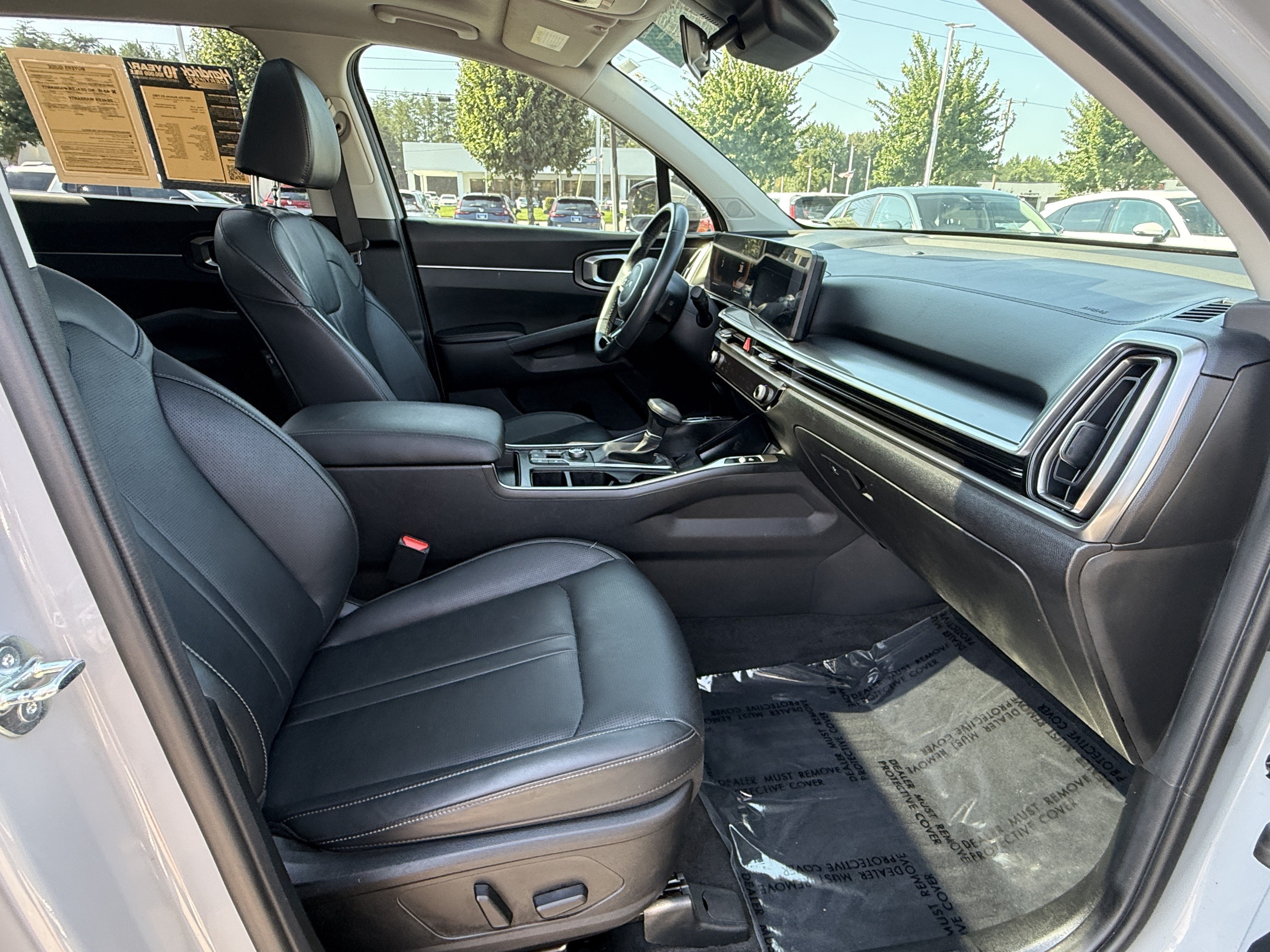 Used 2024 Kia Sorento EX w/ Panoramic Sunroof Package FWD image 34