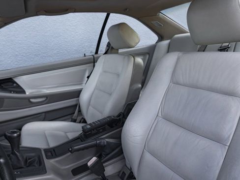 Used 1992 BMW 850i image 3