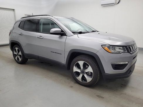 Used 2019 Jeep Compass Latitude w/ Popular Equipment Group FWD image 11