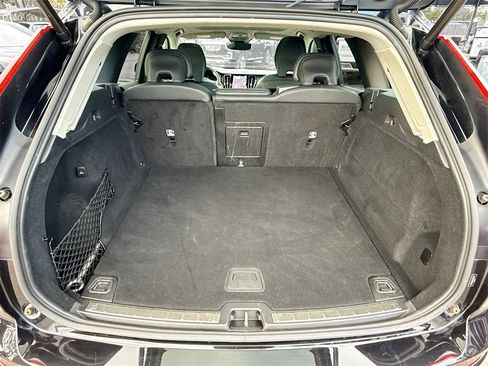 Used 2023 Volvo XC60 B6 Ultimate image 30