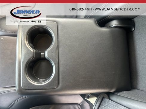 Used 2023 Jeep Cherokee Altitude Lux image 30