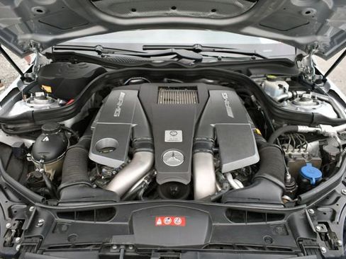 Used 2014 Mercedes-Benz E 63 AMG 4MATIC Sedan image 32