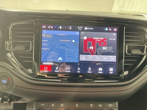 Used 2024 Dodge Durango GT image 18