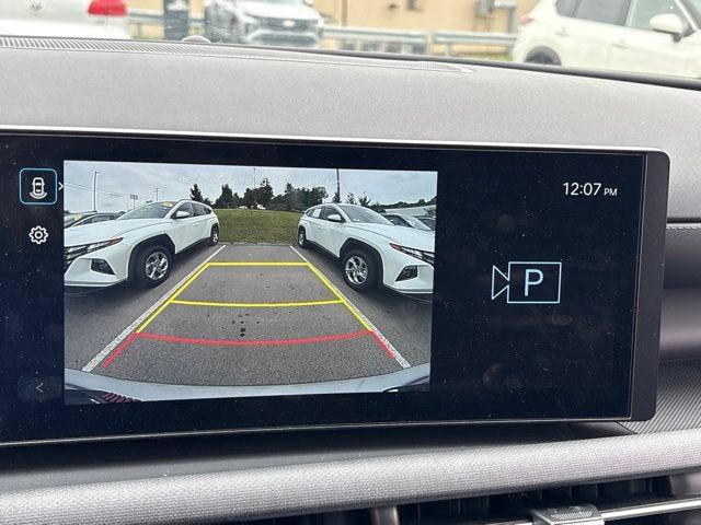 Certified 2025 Hyundai Tucson SEL AWD/4WD image 16