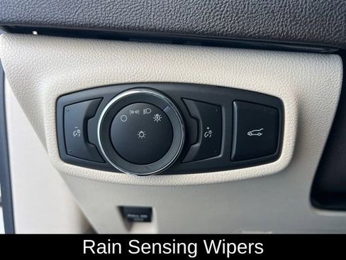 Used 2019 Lincoln MKC Select w/ Select Plus Package image 23