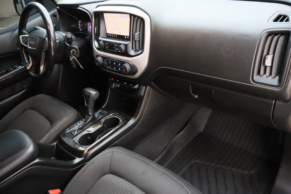 Used 2020 GMC Canyon SLE w/ Elevation Edition RWD image 27
