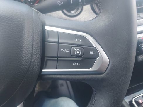 Used 2025 Jeep Compass Latitude AWD/4WD image 22