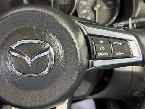 Used 2016 MAZDA MX-5 Miata Club RWD image 24