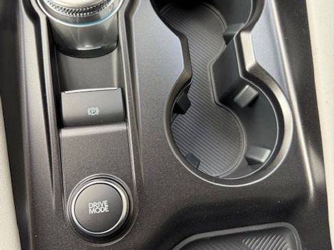 New 2026 Ford Explorer Active w/ Active Comfort Package image 15