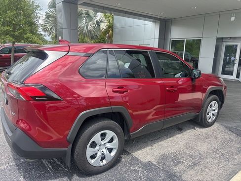 Used 2024 Toyota RAV4 LE FWD image 3