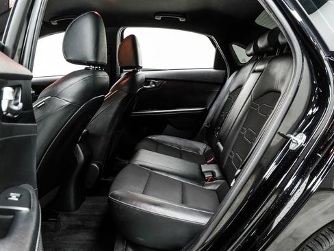 Used 2022 Kia Forte GT-Line w/ GT-Line Technology Package FWD image 18