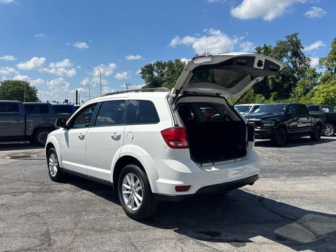 Used 2015 Dodge Journey SXT w/ Flexible Seating Group FWD image 17