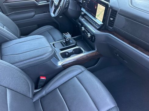 Used 2026 GMC Sierra 1500 SLT w/ SLT Premium Plus Package AWD/4WD image 18