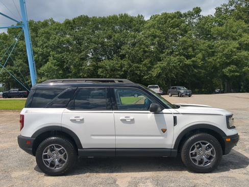 Certified 2023 Ford Bronco Sport Badlands w/ Premium Package AWD/4WD image 2