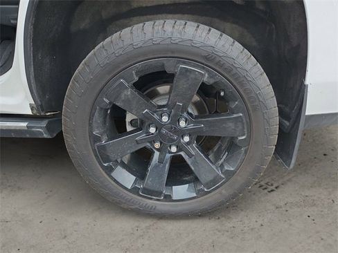 Used 2020 GMC Yukon Denali image 14