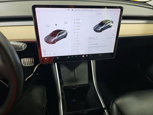 Used 2020 Tesla Model 3 Performance image 15