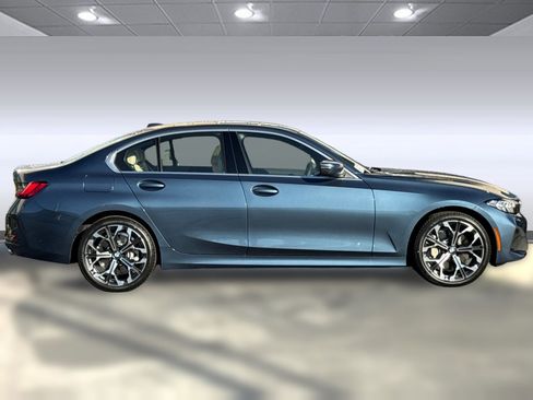 Used 2026 BMW 330i Sedan w/ Premium Package RWD image 8