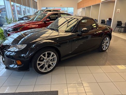 Used 2015 MAZDA MX-5 Miata Grand Touring image 1