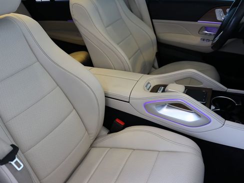 Used 2023 Mercedes-Benz GLS 450 4MATIC image 49