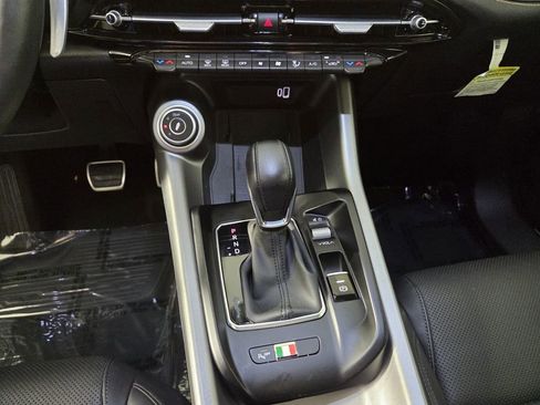 Used 2025 Alfa Romeo Tonale Veloce w/ Premium Package image 18