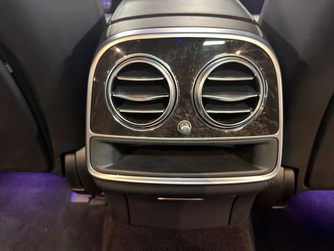 Used 2015 Mercedes-Benz S 63 AMG 4MATIC Sedan image 33