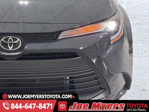 Used 2026 Toyota Corolla LE image 4