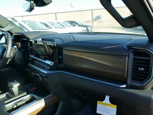 New 2026 Chevrolet Silverado 1500 High Country image 12