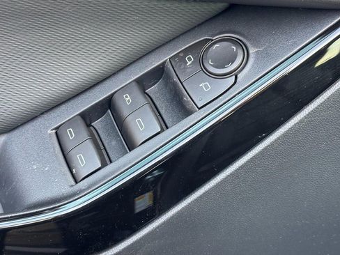 New 2026 Chevrolet Equinox LT w/ Convenience Package II image 11