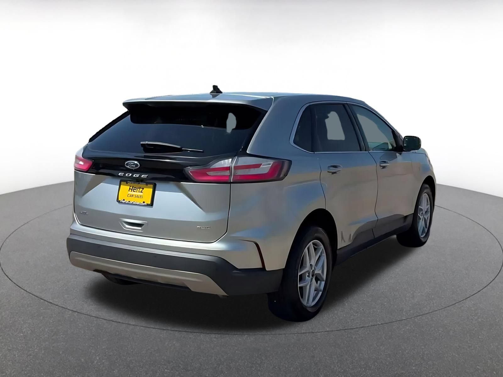 Used 2024 Ford Edge SEL AWD/4WD image 13
